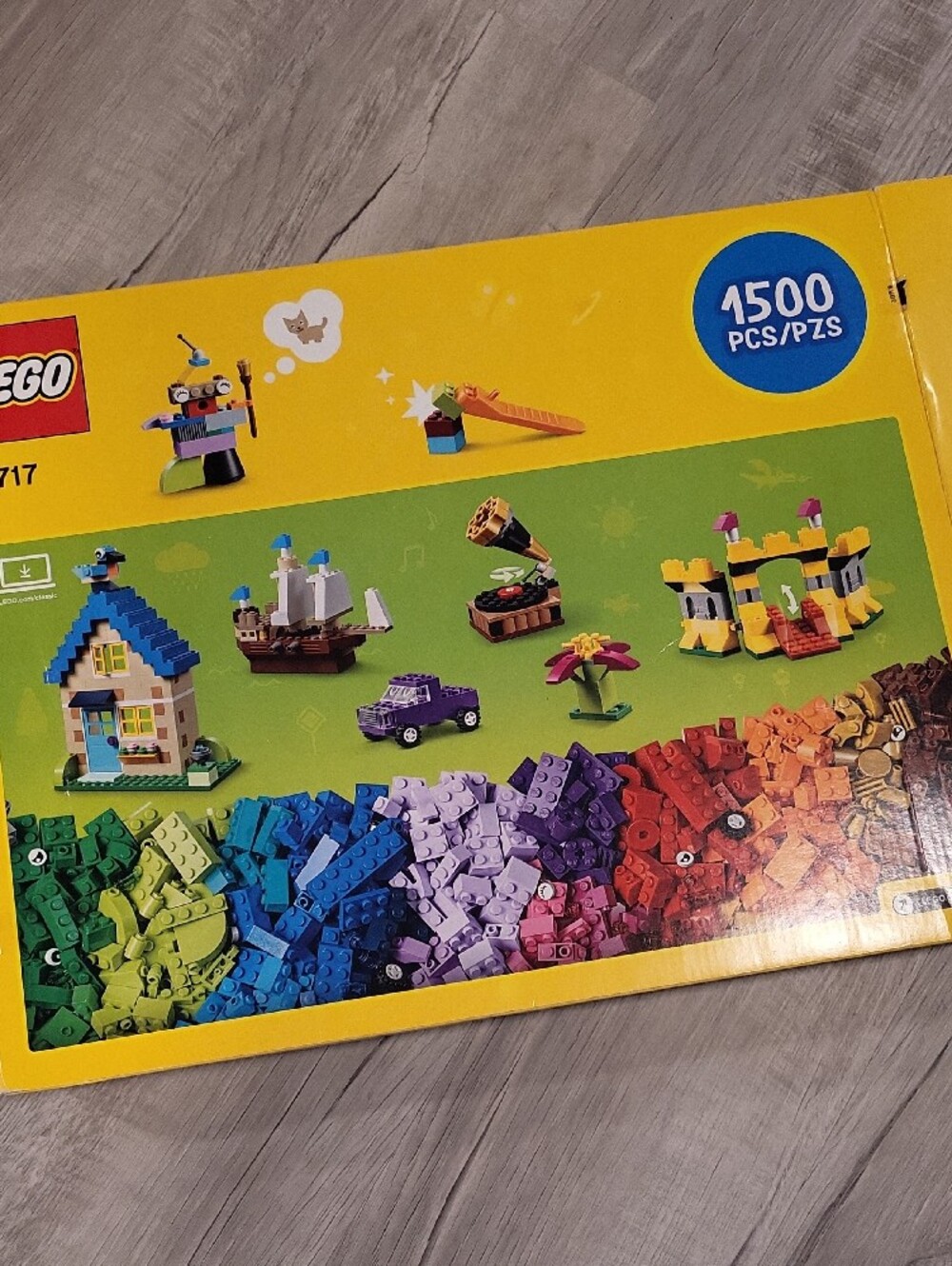 LEGO Classic 1500-Piece Multicolor Brick Set - Yellow Box - Picture 3 of 3